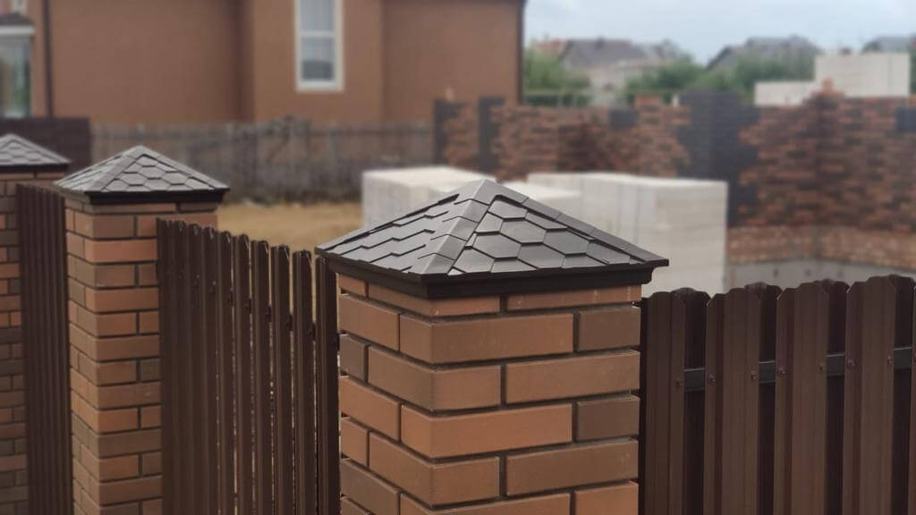 Колпак Zking Эверест Коричневый на столб 1.5х1.5 кирпича (390х390мм) в Сальске фото