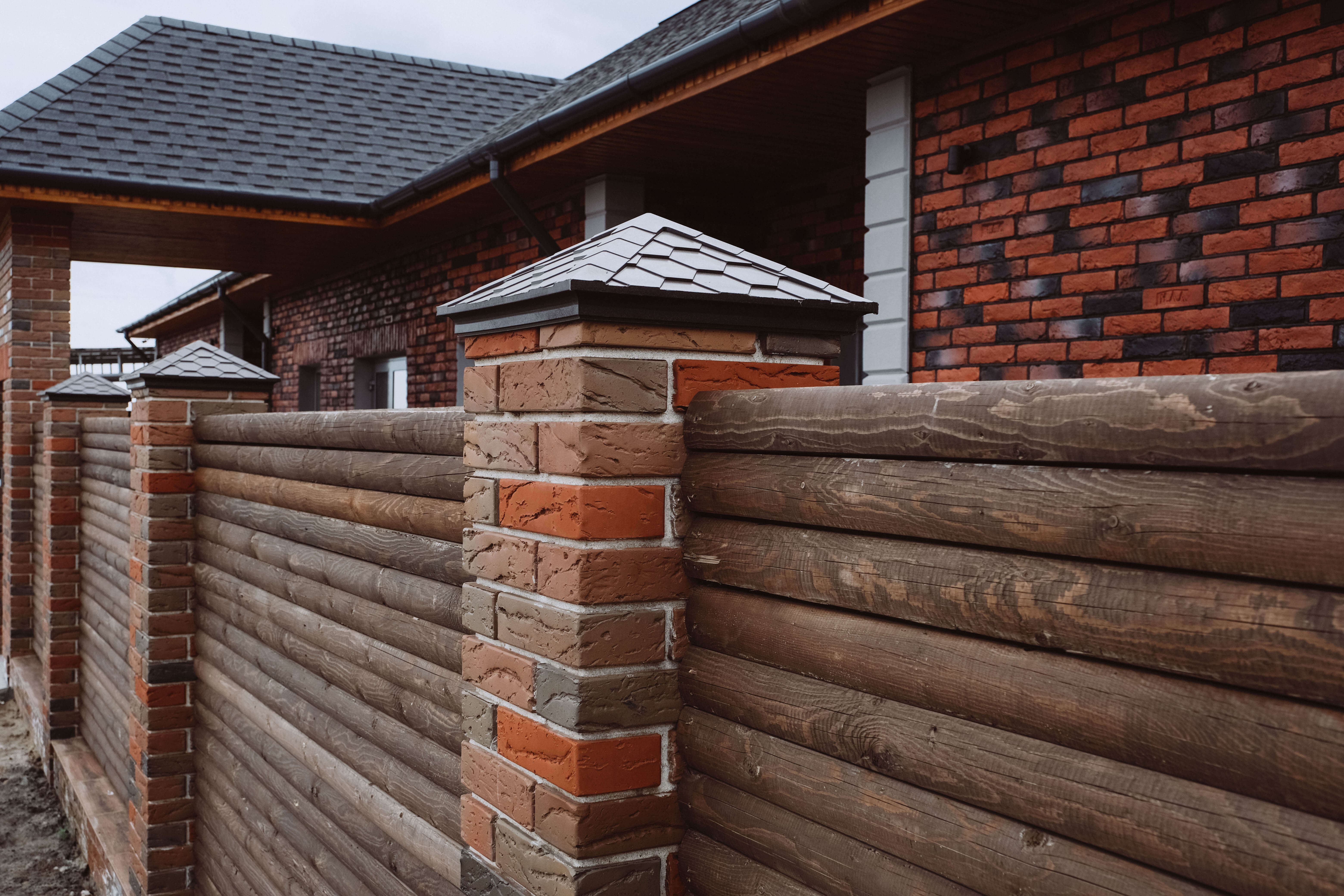 Колпак Zking Эверест Коричневый на столб 1.5х1.5 кирпича (390х390мм) в Сальске фото